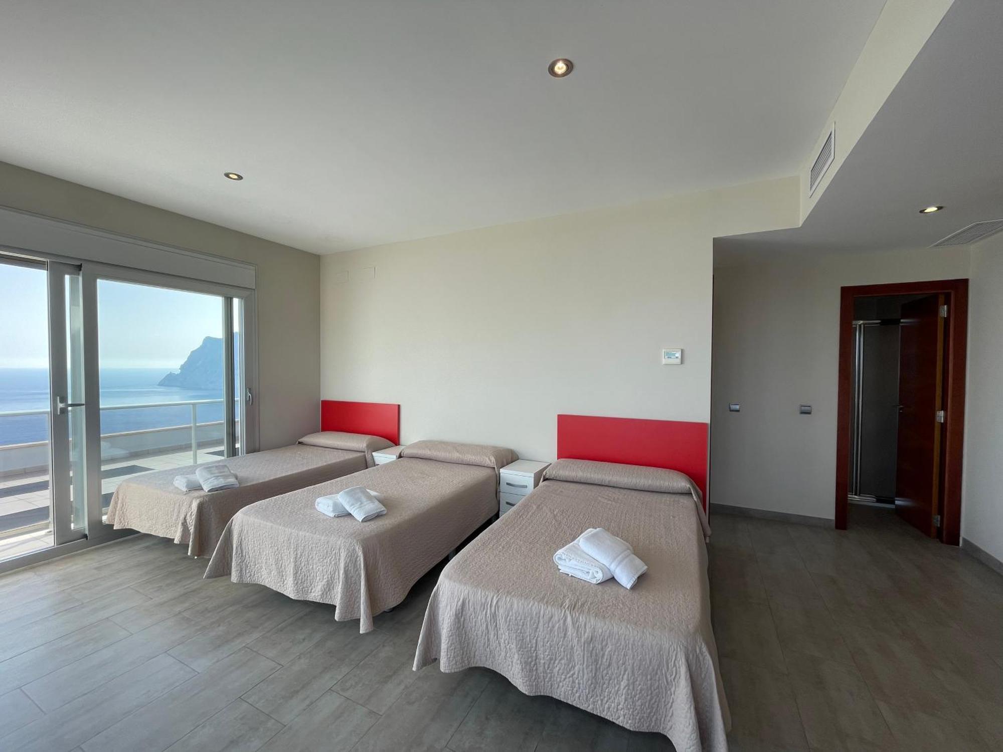 Apartamentos Entremares - Grupo Antonio Perles Калпе Екстериор снимка