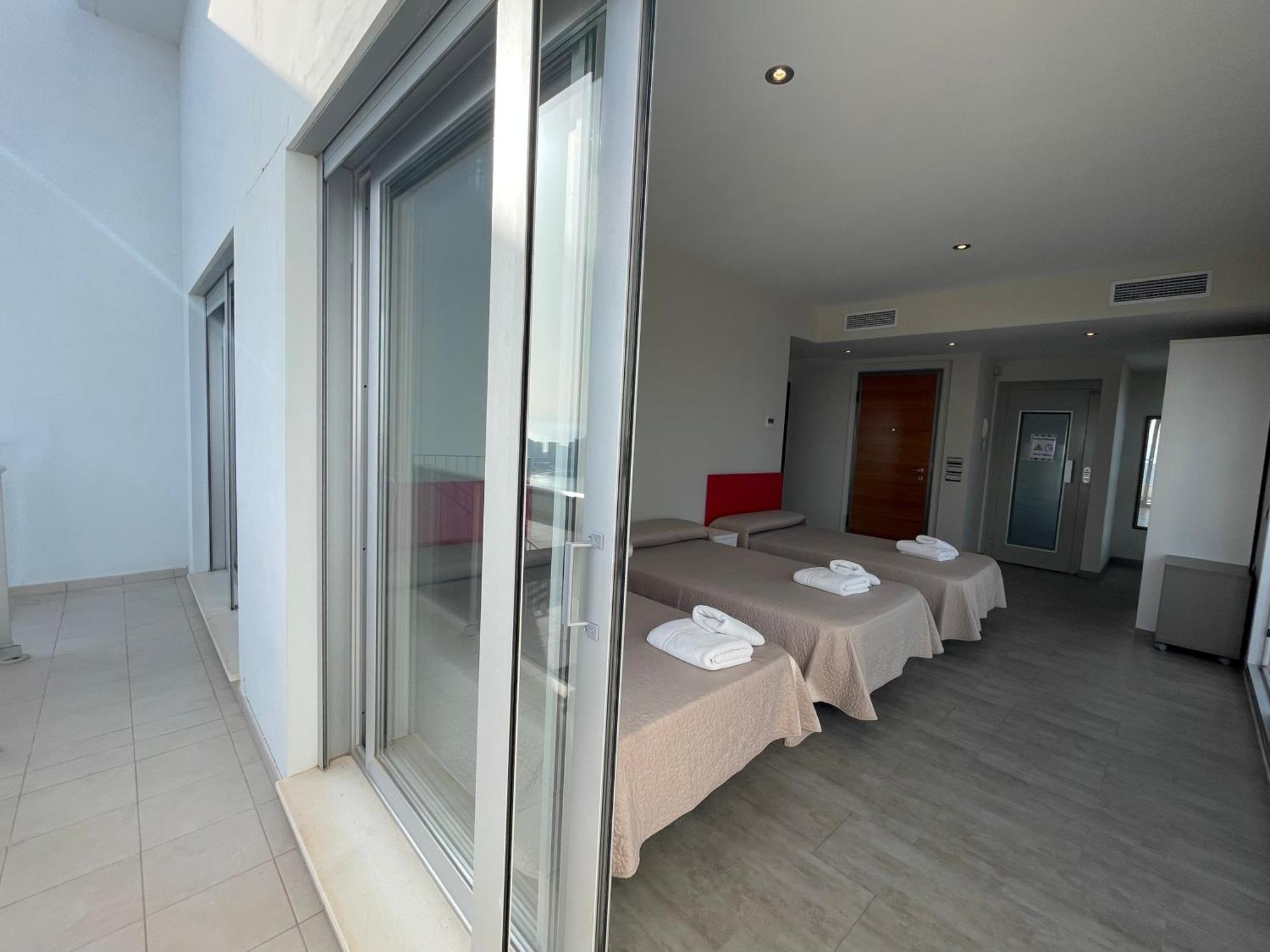 Apartamentos Entremares - Grupo Antonio Perles Калпе Екстериор снимка