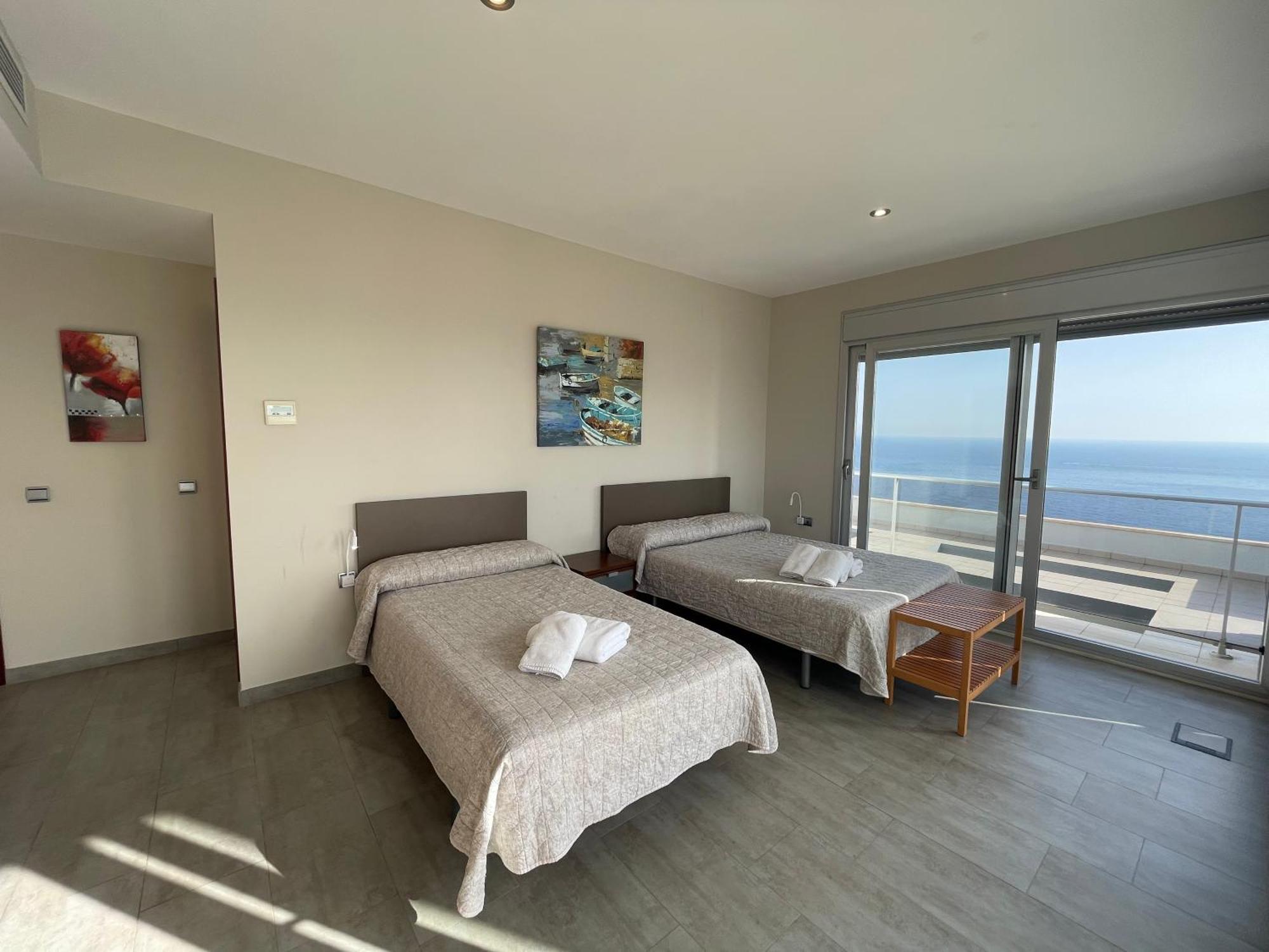 Apartamentos Entremares - Grupo Antonio Perles Калпе Екстериор снимка